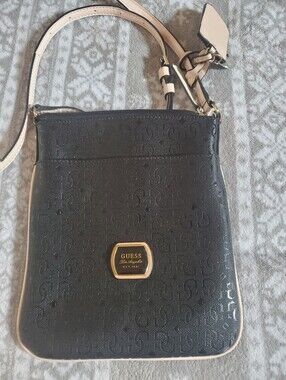GUESS Black Crossbody Bag with Cream Trim.Pre- Owned In Good Condition